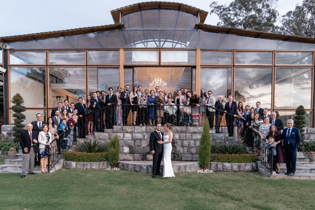 Fotografía editorial de boda con novios